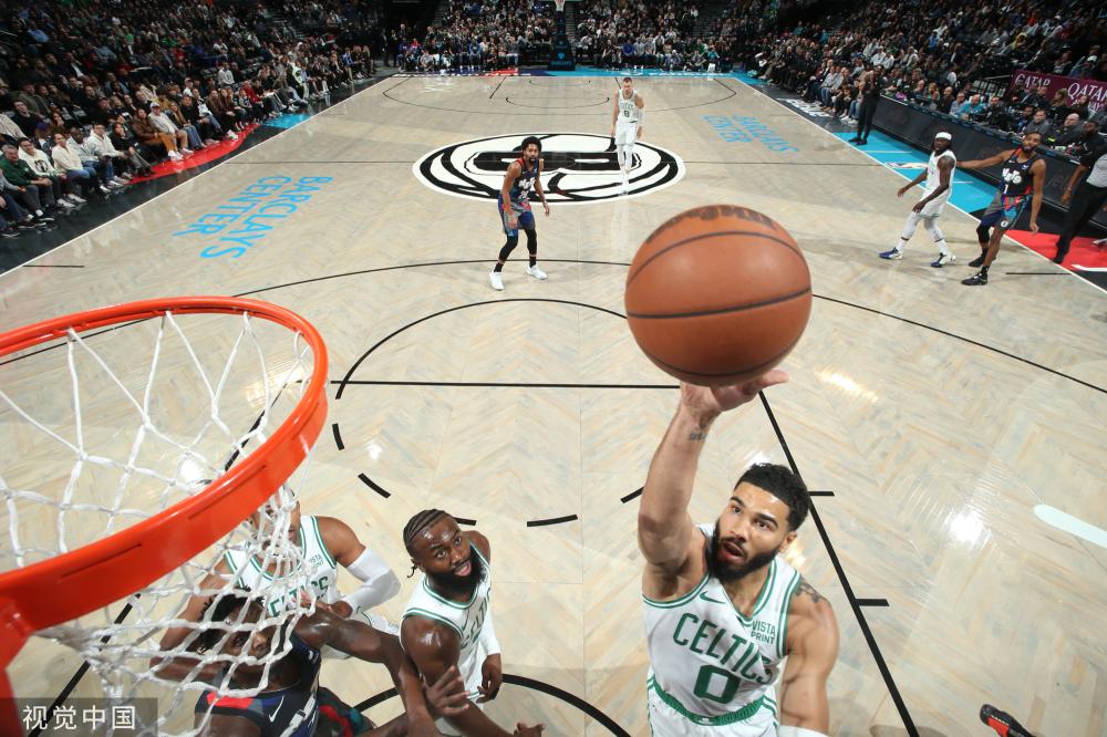 世界舞台中 世界舞台中