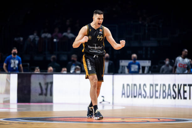 他们的战术 他们的战术