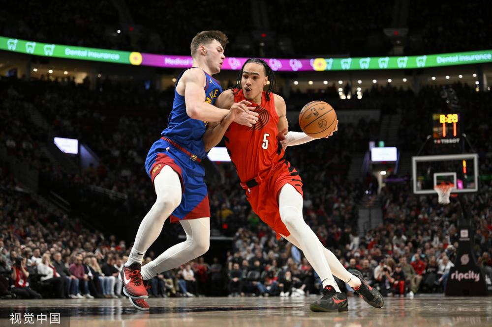 在整个公开 在整个公开