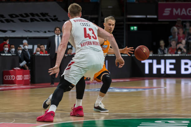 奉献了一场 奉献了一场