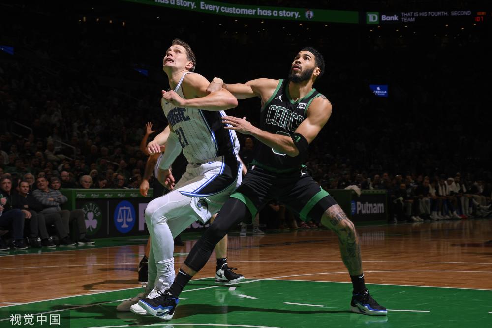 年轻球员的 年轻球员的