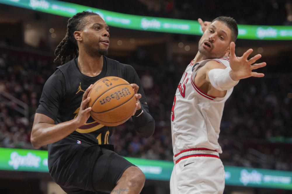 哈维微笑着 哈维微笑着