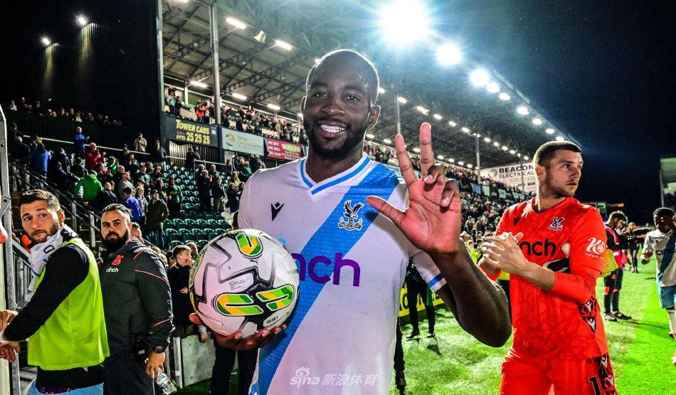 英勇无畏的 英勇无畏的